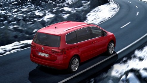 Wanneer je in de markt bent voor een nieuwe Seat Alhambra en onder alle omstandigheden zoveel mogelijk grip nodig hebt biedt vierwielaandrijving soelaas. In Genve hebben de Spanjaarden daarom de nieu
