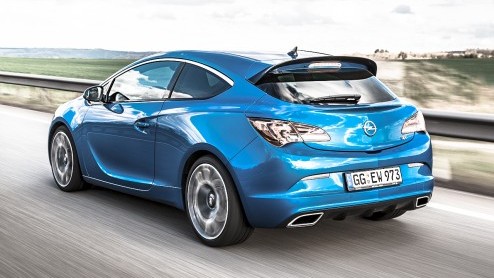 Het segment van de hot hatches gaat op de schop. De Golf GTI en Megane RS krijgen binnenkort gezelschap van onder andere de nieuwe Astra OPC. Opel zet de concurrentie op de tweede plaats met nog meer