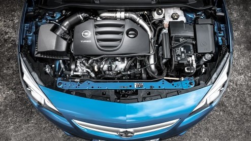 Het segment van de hot hatches gaat op de schop. De Golf GTI en Megane RS krijgen binnenkort gezelschap van onder andere de nieuwe Astra OPC. Opel zet de concurrentie op de tweede plaats met nog meer