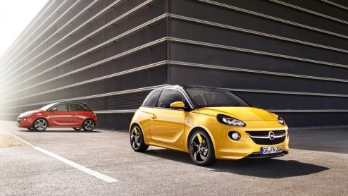De nieuwe Opel Adam heeft zich zo nu en dan al onbedoeld laten zien. Nu is het de tijd voor Opel om zelf officile details en beeldmateriaal vrij te geven, voorafgaand aan de presentatie in Parijs.