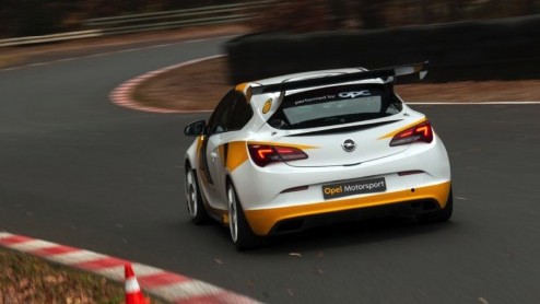 Opel is in een sportieve bui geraakt en start met een internationaal rallyprogramma voor de nieuwe Adam en een Duits programma voor de Astra OPC. Later is ook de nieuwe generatie Corsa aan de beurt.
