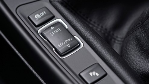 Sinds deze maand is het zo ver. Na zeven jaar geeft BMW de 1 Serie een vervolg met een compleet nieuwe generatie. In de nieuwe 1 Serie draait het om meer ruimte, nog zuiniger motoren en moderne gadget