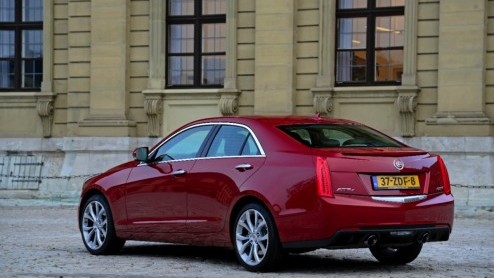 Als Cadillac een nieuwe ATS aankondigt en m een sportsedan noemt, dan staan onze zintuigen direct op scherp. Maakt het Amerikaanse merk die belofte waar? Past hij in beoogde straatje van de Audi A4, 