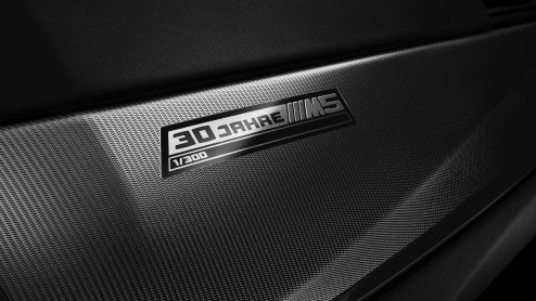 30 jaar BMW M5 wordt gevierd met 30 Jahre M5 jubileumeditie, voorzien van exclusieve details en 600 pk.