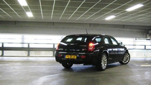 Als welgestelde zakenman staat een representatieve sedan vaak hoog op de shortlist. Deze lijst wordt veelal gedomineerd door dynamische Duitse modellen, die door hun ingetogen looks altijd kunnen. H