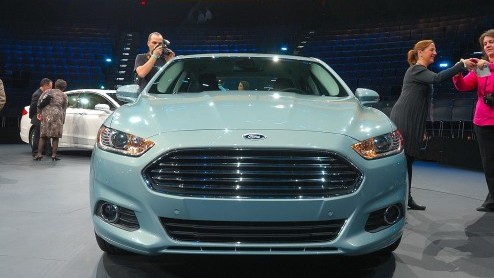 Na al het nieuws van de Detroit Motor Show 2012 willen we je de live-beelden van alle nieuwkomers, waaronder de nieuwe Ford Mondeo en Mercedes-Benz SL, natuurlijk niet onthouden. Bekijk hier de uitgeb