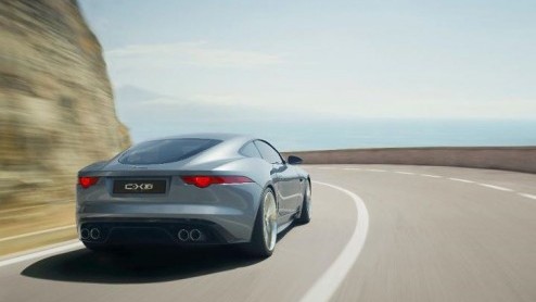 Het merk Jaguar bloeit lekker op. Na de nieuwe XJ en vernieuwde XK en XF kijkt men ook alvast verder vooruit. De Engelsen presenteren volgende week de C-X16, een compacte sportwagen die onder de XK wo