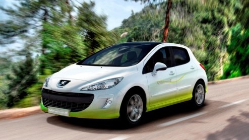 Een kleine moeite maar een grote winst gaat Peugeot realiseren met Stop&Start techniek. Peugeot begint er pas in 2011 volledig aan, maar doet in Parijs een voorzetje met de 308 Stop&Start, die slechts