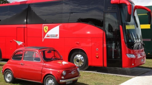 Spannende primeurs, veel spektakel en fraaie historie van de automobielindustrie komt al jaren samen op Goodwood Festival of Speed. De fotogalerij neemt je nog even mee naar het legendarische autofees