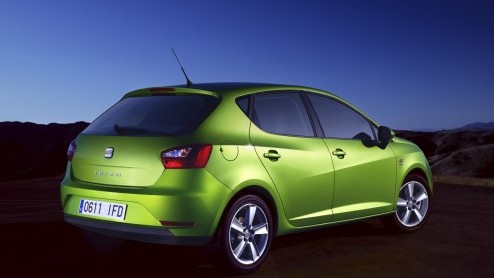 De Seat Ibiza wordt op korte termijn vernieuwd. Dankzij officieel beeldmateriaal is de vernieuwde Spanjaard echter geen geheim meer. In Genve zal de facelift in de spotlights worden voorgesteld.
