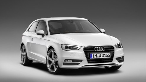Nu mag het officieel gezegd worden: dit is de nieuwe Audi A3. Hij heeft veel weg van zijn voorganger maar is nieuwer (en lichter) dan je denkt. En dan doelen we niet alleen op het interieur. Het kostt