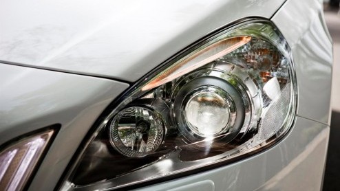 Volvo maakt het nu officieel: de opvolger van de S40 en V50 heet V40 en komt medio 2012 op de markt. In het voorjaar debuteert het model op de Autosalon van Genve.