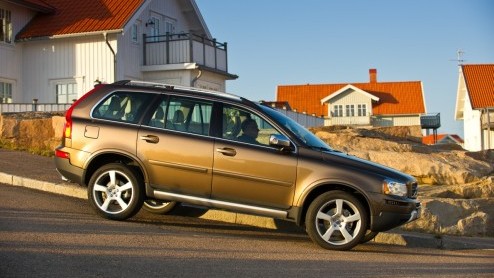 Volvo maakt de prijzen van de XC90 voor modeljaar 2012 bekend. De 3.2 liter zescilinder is 5000 euro in prijs gezakt, de diesels zijn marginaal duurder geworden.