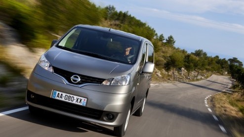 Ruimte nodig? Nissan heeft nu de Evalia, een gezinsbusje met een vanafprijs van slechts 19.564 euro. Verkrijgbaar als vijf- en zevenzitter, met een 1.6 benzine of 1.5 diesel.