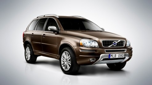 Volvo neemt de XC90 in opgefriste vorm mee naar de IAA. Met lichte wijzigingen - goed kijken! - moet de succesvolle Zweedse lobbes er weer even tegen kunnen.