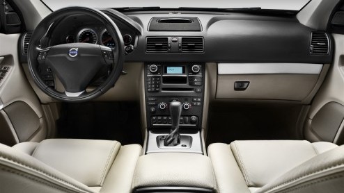 Volvo maakt de prijzen van de XC90 voor modeljaar 2012 bekend. De 3.2 liter zescilinder is 5000 euro in prijs gezakt, de diesels zijn marginaal duurder geworden.