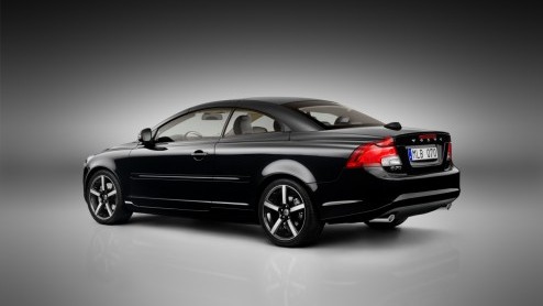 Op de Los Angeles Auto Show presenteert Volvo de C70 Inscription, een speciaal uitgevoerde met exclusieve details.