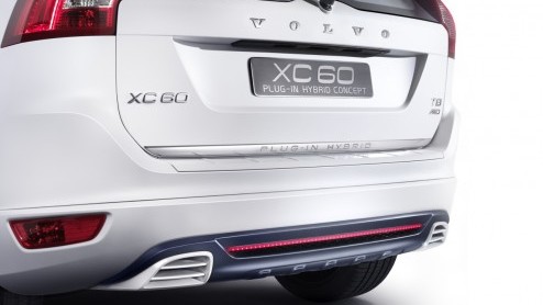 Volvo verwelkomt in Detroit een nieuwe hybride in de familie. Het is de XC60 Plug-in Hybrid Concept met splinternieuwe elektro- en benzinemotor. De 350 pk sterke aandrijflijn met de aanduiding T8 gaan