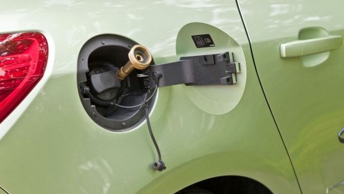 Rijden op LPG: minder vermogen, minder bagageruimte en duurder onderhoud. Het zijn volgens Kees Goudberg van Stichting Autogas Nederland hardnekkige misvattingen. Na een dip in 2009 en 2010 is rijden