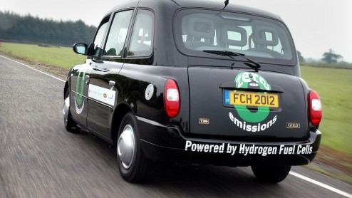 De Britten zetten een extra stap naar een schoner en duurzaam Londen. Afgelopen week heeft de metropool enkele taxi's die rijden op waterstof in gebruik genomen. Volgend jaar moeten de 'Fuel Cell Blac