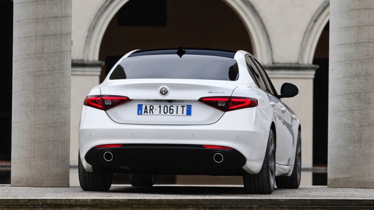 We geven 5 redenen waarom de Alfa Romeo Giulia een voltreffer is in het premium segment van de sportsedans.