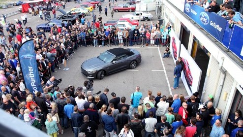 Ford Mustang 50 jaar gevierd op Circuit Park Zandvoort. Tevens debuut nieuwe generatie Mustang.