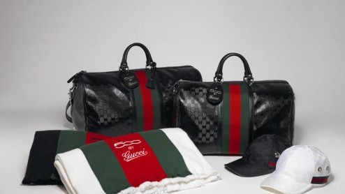 In het jaar dat Gucci haar 90ste verjaardag viert, presenteer het Italiaanse modemerk in samenwerking met Fiat de Fiat 500 by Gucci. Deze speciale versie van het populaire model beleeft zijn wereldp