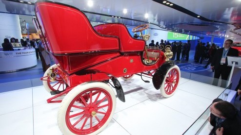 Een bezoek aan Detroit en de North American International Auto Show is een hele belevenis. Dankzij een aantal spannende primeurs van onder meer Lexus, Mercedes-Benz, BMW en Infiniti viel er voor ons E
