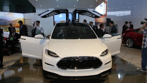 Een bezoek aan Detroit en de North American International Auto Show is een hele belevenis. Dankzij een aantal spannende primeurs van onder meer Lexus, Mercedes-Benz, BMW en Infiniti viel er voor ons E