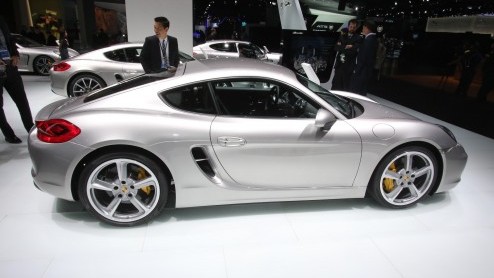 Een bezoek aan Detroit en de North American International Auto Show is een hele belevenis. Dankzij een aantal spannende primeurs van onder meer Lexus, Mercedes-Benz, BMW en Infiniti viel er voor ons E