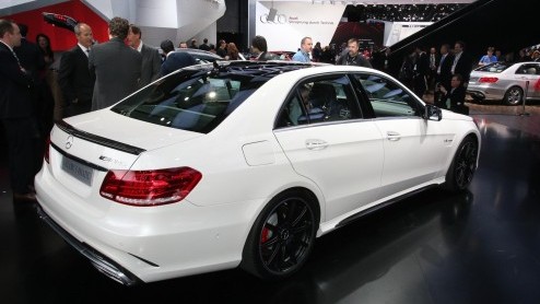 Een bezoek aan Detroit en de North American International Auto Show is een hele belevenis. Dankzij een aantal spannende primeurs van onder meer Lexus, Mercedes-Benz, BMW en Infiniti viel er voor ons E