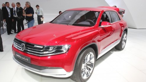 Een bezoek aan Detroit en de North American International Auto Show is een hele belevenis. Dankzij een aantal spannende primeurs van onder meer Lexus, Mercedes-Benz, BMW en Infiniti viel er voor ons E