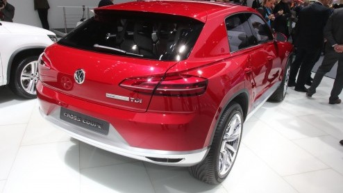 Een bezoek aan Detroit en de North American International Auto Show is een hele belevenis. Dankzij een aantal spannende primeurs van onder meer Lexus, Mercedes-Benz, BMW en Infiniti viel er voor ons E