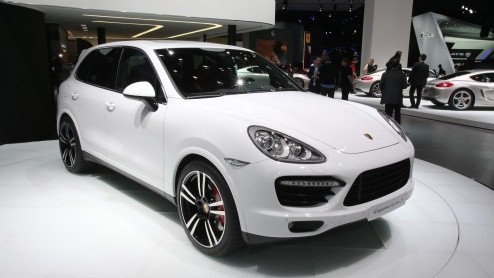 Een bezoek aan Detroit en de North American International Auto Show is een hele belevenis. Dankzij een aantal spannende primeurs van onder meer Lexus, Mercedes-Benz, BMW en Infiniti viel er voor ons E