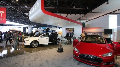 Een bezoek aan Detroit en de North American International Auto Show is een hele belevenis. Dankzij een aantal spannende primeurs van onder meer Lexus, Mercedes-Benz, BMW en Infiniti viel er voor ons E