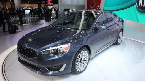 Een bezoek aan Detroit en de North American International Auto Show is een hele belevenis. Dankzij een aantal spannende primeurs van onder meer Lexus, Mercedes-Benz, BMW en Infiniti viel er voor ons E