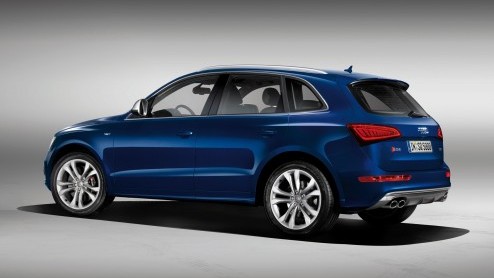 Audi zet de facelift van de Q5 kracht bij met de introductie van de SQ5 TDI met V6 biturbodiesel. Voor de drieliter is geen berg te hoog dankzij 313 pk en 650 Newtonmeter. Alsof het niets is!
