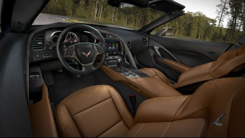 Chevrolet heeft het doek getrokken van de zevende generatie Corvette. Deze C7 is in standaardtrim de meest krachtige Corvette ooit en draagt tevens de iconische typeaanduiding Stingray.