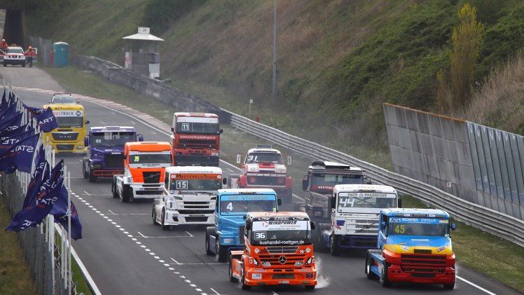 Het weekend van 7 en 8 oktober is het circuit Zandvoort gratis toegankelijk voor de finaleraces met spectaculaire raceklasses.