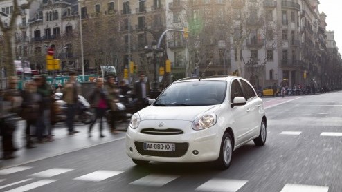 Krap een half jaar nadat de nieuwe Nissan Micra in de showroom is gezet staan de schijnwerpers weer op 'm gericht. Nissan voegt een tweede motorisering aan het gamma die niet alleen bijzonder maar ook