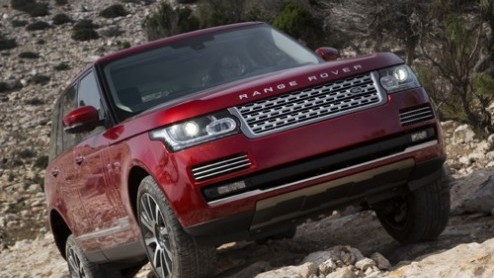 Een nieuwe Range Rover nog beter maken klinkt makkelijker dan het is. Toch is dat de uitdaging die Land Rover is aangegaan. Een afslankkuur van driehonderd kilo, riante zitruimte op de achterbank en n