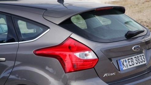 Fords nieuwe Focus is een feit. Strategie? En auto voor de hele wereldmarkt, veel slimme en veilige features, zuinige Ecoboost motoren en niet te missen Kinetic looks. Is de nieuwe Focus nog wel zoa