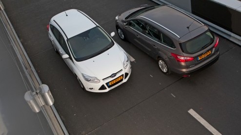 Reikhalzend hebben wij en leaserijdend Nederland uit kunnen kijken naar de nieuwe Ford Focus 1.6 TDCi ECOnetic Technology, die dankzij een superzuinige dieselmotor als n van de weinige compacte midd