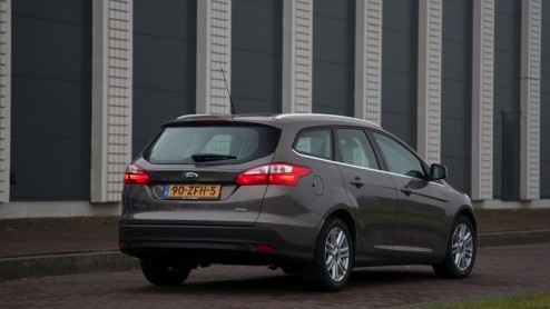 Reikhalzend hebben wij en leaserijdend Nederland uit kunnen kijken naar de nieuwe Ford Focus 1.6 TDCi ECOnetic Technology, die dankzij een superzuinige dieselmotor als n van de weinige compacte midd