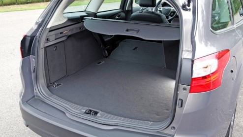 De nieuwe Ford Focus is er nu ook als Wagon. Met meer binnenruimte en dezelfde rijeigenschappen vormt de combi voor ons land het belangrijkste model binnen de nieuwe Focusfamilie. Net als de hatchback