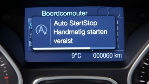Onze eerste kennismaking met de 1.0 liter EcoBoost van Ford leverde voornamelijk een grote lofzang op: de innovatief gebouwde benzinemotor bleek klein, krachtig en veelbelovend zuinig. Maar hoe brengt