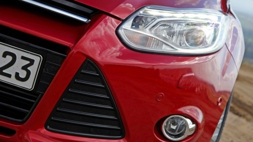 Fords nieuwe Focus is een feit. Strategie? En auto voor de hele wereldmarkt, veel slimme en veilige features, zuinige Ecoboost motoren en niet te missen Kinetic looks. Is de nieuwe Focus nog wel zoa