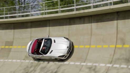 Op 13 september maakt Mercedes-Benz de SLS Roadster officieel tijdens de IAA Frankfurt. Vandaag geeft het merk een persbericht vrij met tekst en uitleg over het ontwikkelingsproces. Bijgeleverde foto