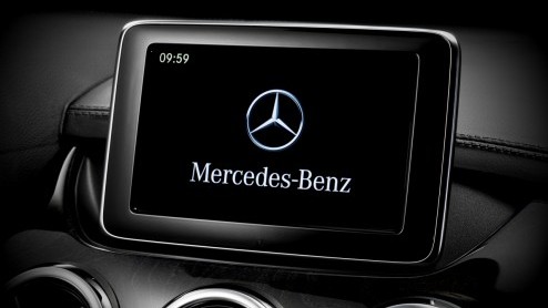De nieuwe Mercedes B-Klasse hebben we al deels kunnen bezichtigen. Na een blik op het exterieur en uitleg van techniek gunt Das Haus ons nu een kijkje binnenin!