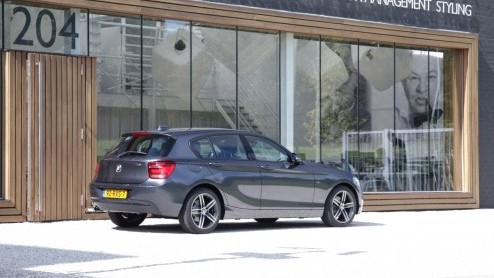 Sinds deze maand is het zo ver. Na zeven jaar geeft BMW de 1 Serie een vervolg met een compleet nieuwe generatie. In de nieuwe 1 Serie draait het om meer ruimte, nog zuiniger motoren en moderne gadget